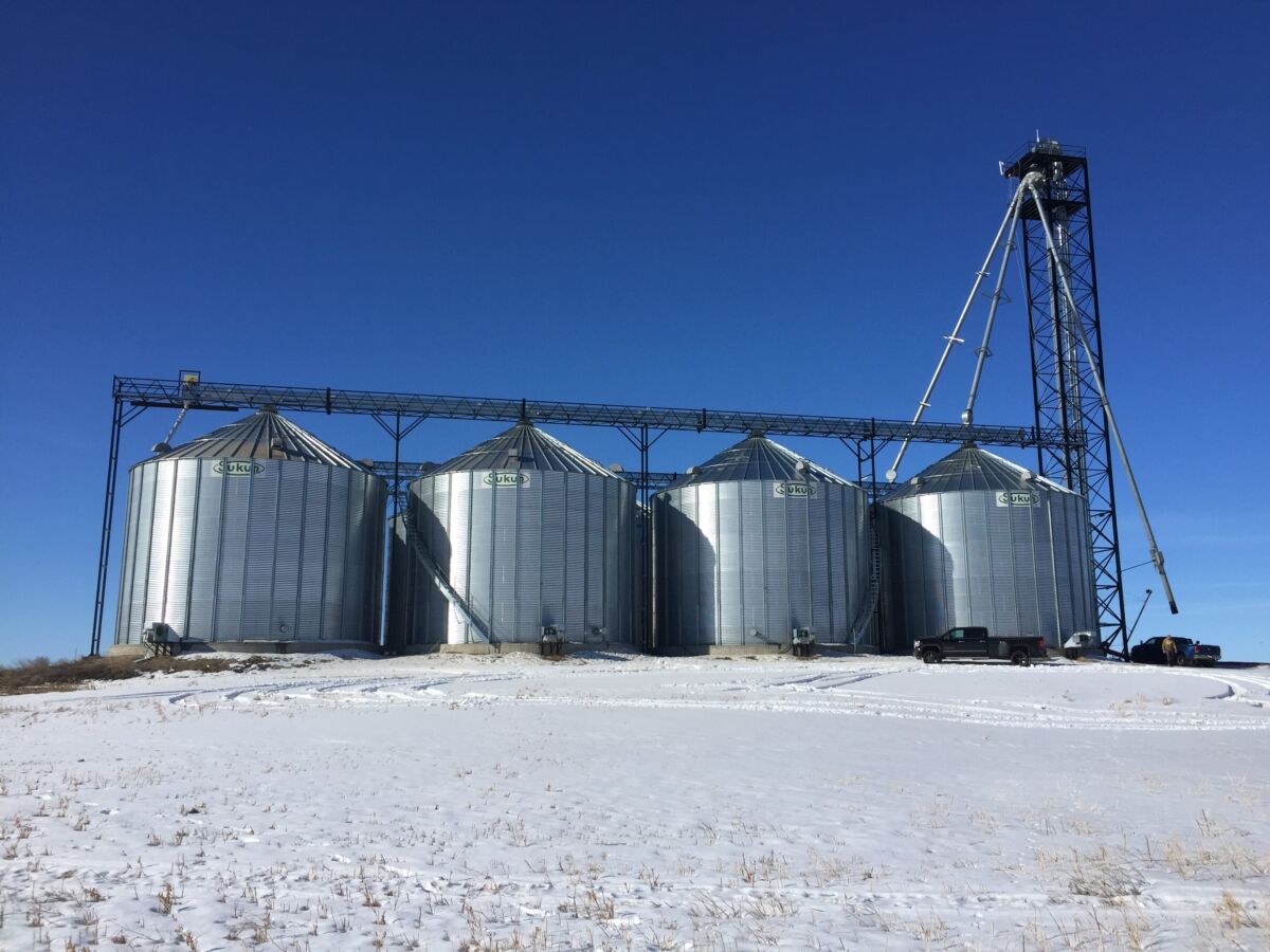Bucket Elevator Sukup, Hopper, Meridian Grain Bins Alberta Skyway